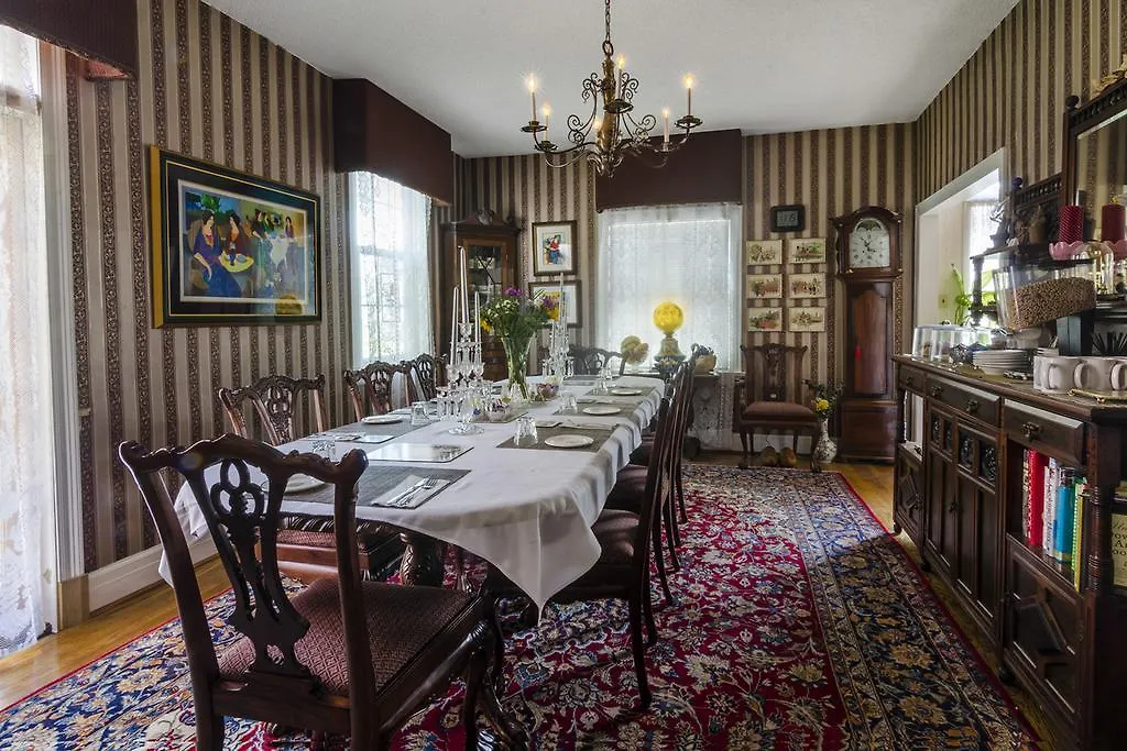 Rose Manor Bed & Breakfast-1
